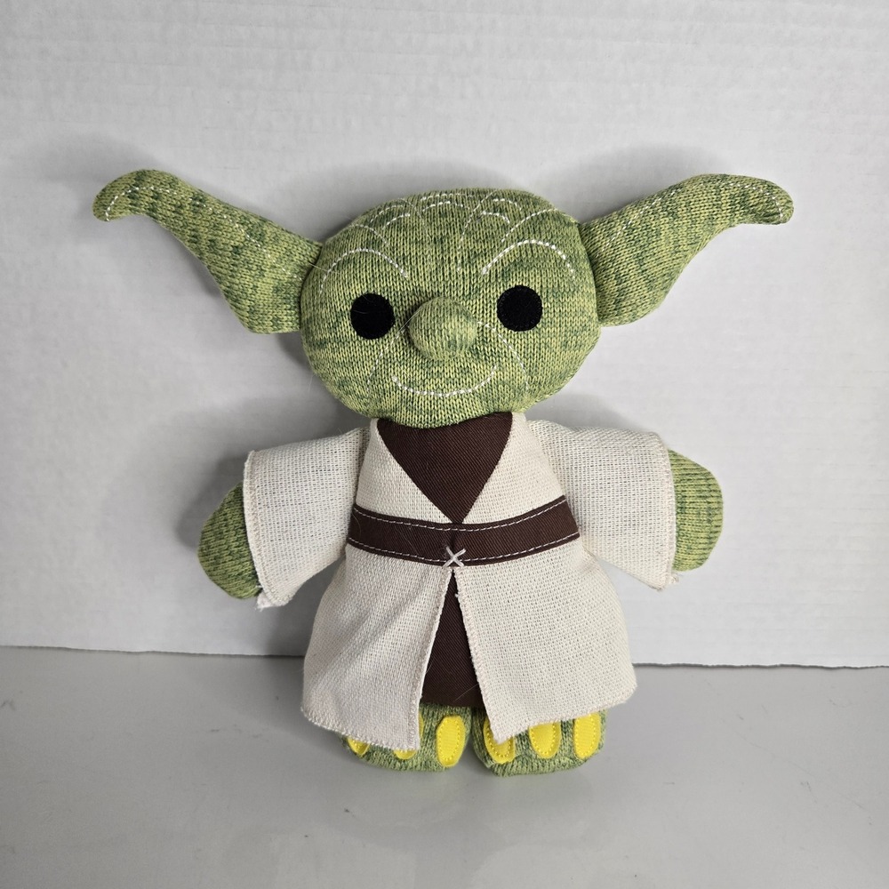 Disney Parks Exclusive Star Wars Galaxy's Edge Toydarian Knitted YODA Plush 8"